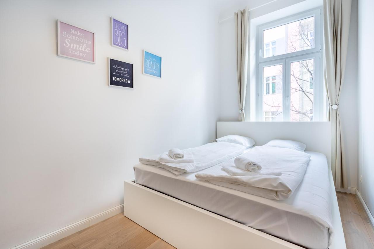 Modernes Apartment Im Charmanten Cottage Viertel Vienna Exterior photo