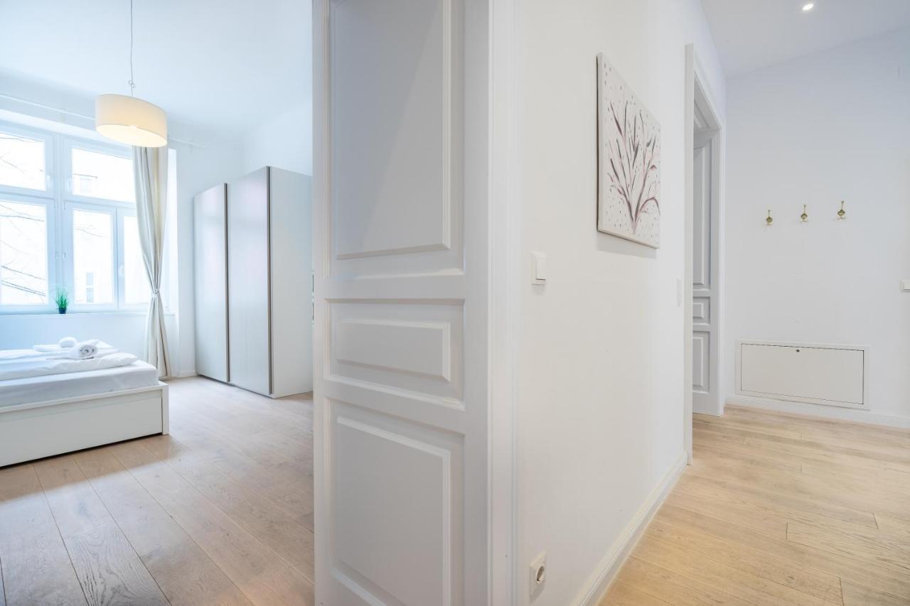 Modernes Apartment Im Charmanten Cottage Viertel Vienna Exterior photo